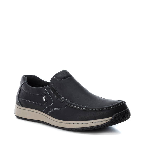 ZAPATO DE HOMBRE XTI BASIC 03419801