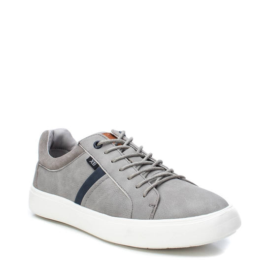 ZAPATILLA DE HOMBRE XTI BASIC 03429701