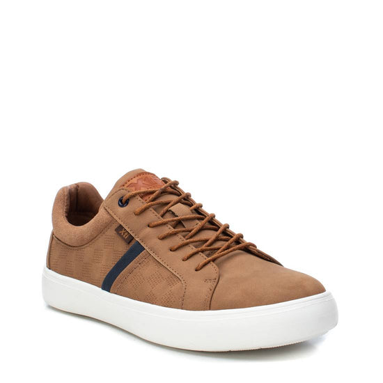 ZAPATILLA DE HOMBRE XTI BASIC 03429703