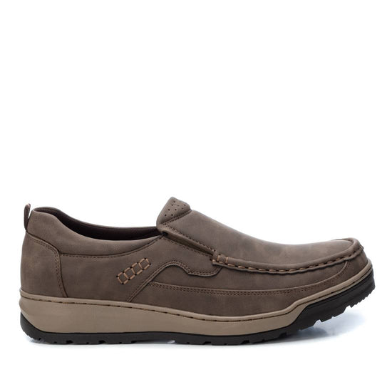 ZAPATO DE HOMBRE XTI BASIC 03433403