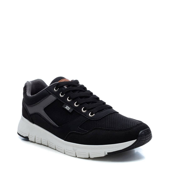 ZAPATILLA DE HOMBRE XTI BASIC 03434501