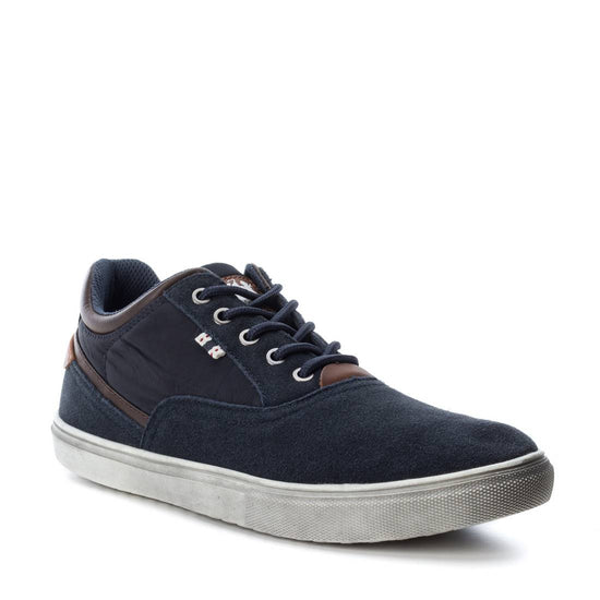 ZAPATILLA DE HOMBRE XTI BASIC 04708203